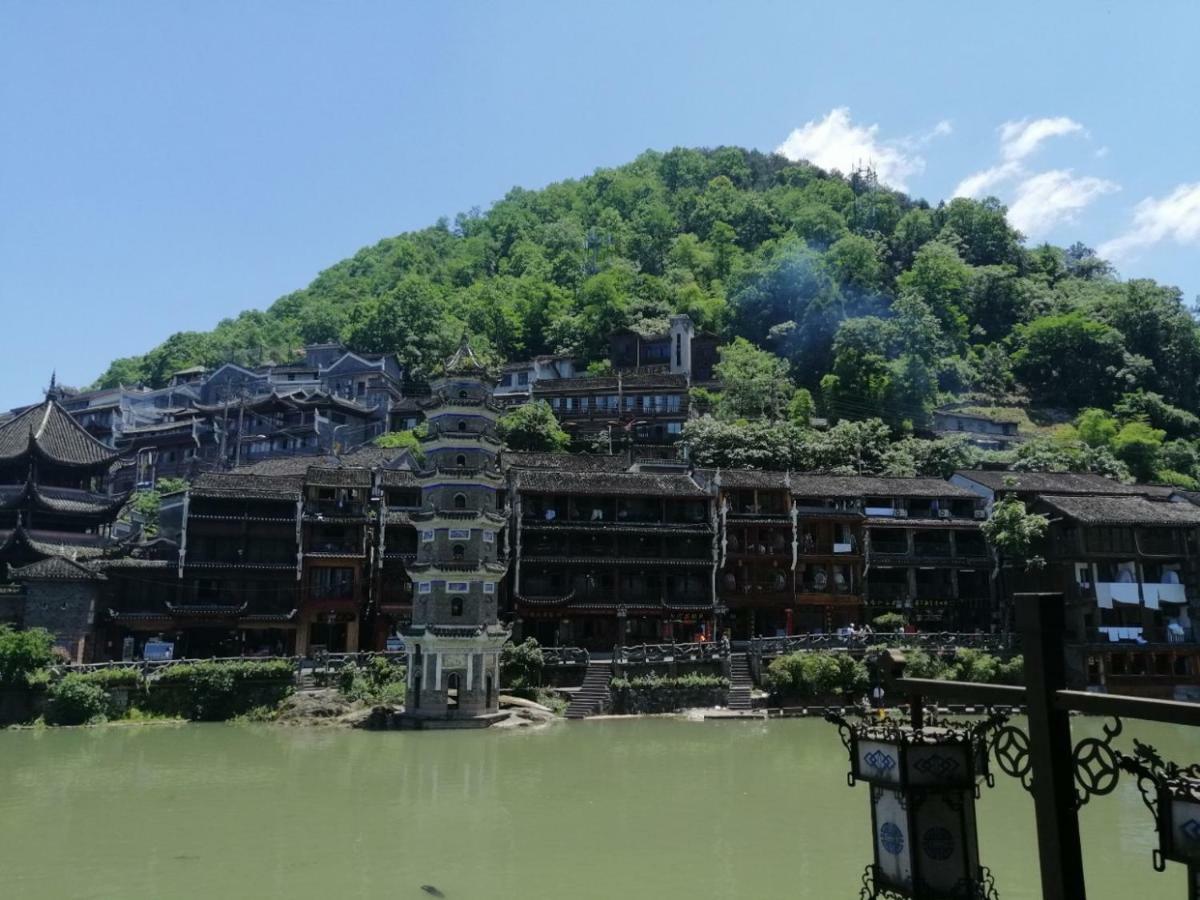 沱江缘民宿 펑황 외부 사진